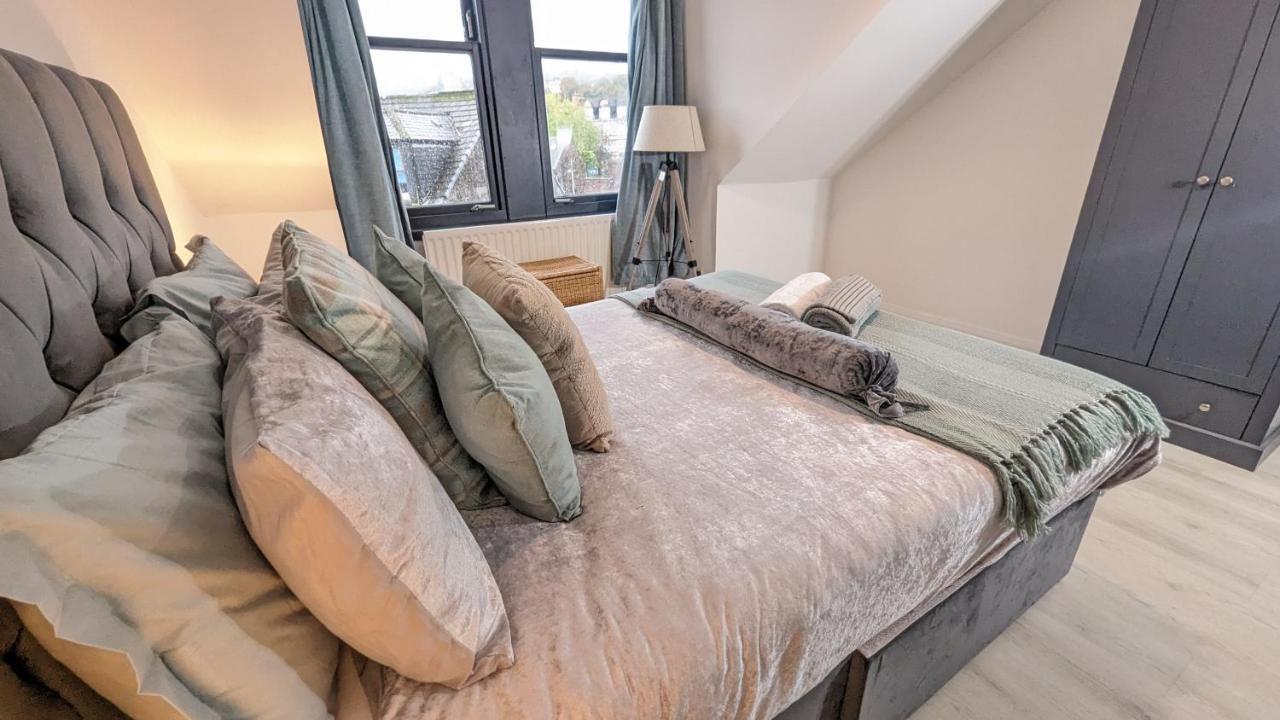 Lovely 2 Bedroom Apartment In Central Location Greenock Exterior photo